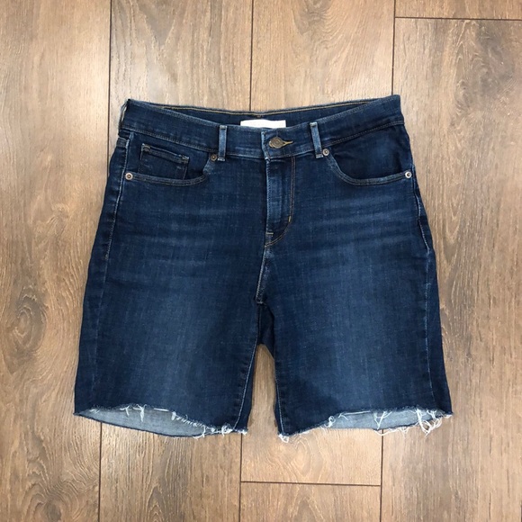 Levi's Pants - Levi’s Blue Bermuda Short Size 27